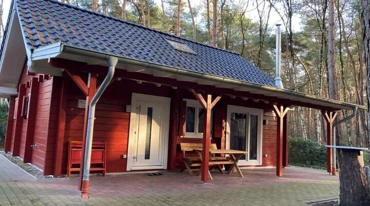 Poggenpohlhütte | © Sektion-Oldenburg Hütte Außenbereich von hinten | © Sektion-Oldenburg